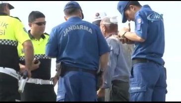 Bursa plakalı TIR devrildi sürücünün 10 yaşındaki oğlu can verdi