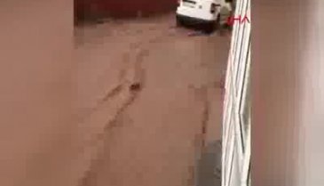 Yağmur Ankara'yı felç etti