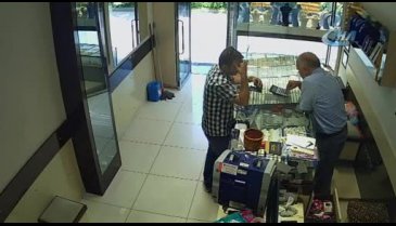 Bursa'da FETÖ'cü eski polis dolandırıcılık yaparken yakalandı