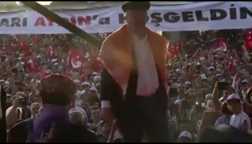 Muharrem İnce'den zeybekli miting