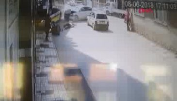 Bursa'da kaza anı güvenlik kameralarında