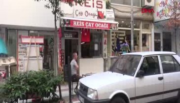 Burada çayın fiyatını müşteriler belirliyor