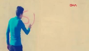 Uyuşturucuya özendirdikleri gerekçesiyle gözaltına alındılar