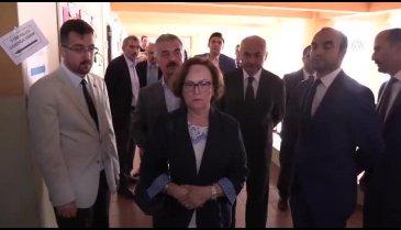 Büyükataman Bursa'da sıra bekleyip oyunu kullandı