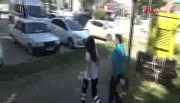 Bursa'da sedye ile taşındı, oyunu kullandı