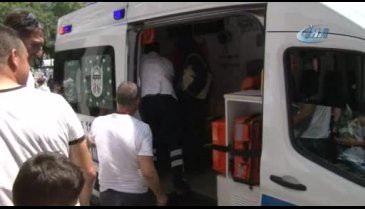 Bursa'da sedye ile oy kullanmaya gelen Sami dede: "Oy kullandım ya artık ölsem de gam yemem"
