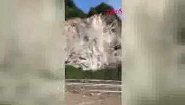 Taş ocağında patlatma heyelana neden oldu: 3 yaralı