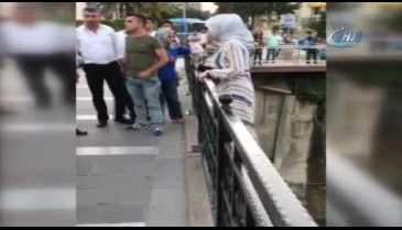 İntihar kalkışan kadını vatandaş kurtardı