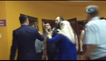 Kayınpeder takı kavgasında gelini hastanelik etti!