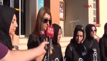 Bursa'da kadınlar, 'Çocuğuma dokunma' sloganı ile yürüdü