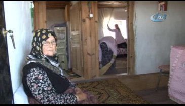 Bursalı Bahriye teyze 50 yıldır yalnız yaşıyor