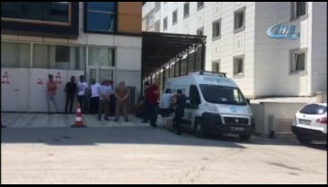 Bursa'da feci kazada hayatını kaybeden iki gencin cenazeleri ailelerine teslim edildi