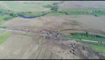 Tren enkazı havadan görüntülendi