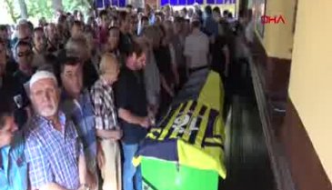 Küba'da kazada ölen Bursalı Metehan, Fenerbahçe formasıyla uğurlandı