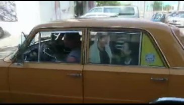 Bursa'da bakan bir daha bakıyor! 1975 model aracı öyle bir hale getirdi ki...