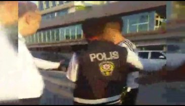 Taksim Meydanı'nda 'taciz' iddiası ortalığı karıştırdı