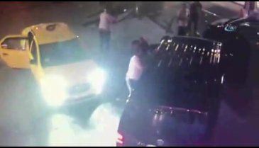 Uber şoförüne saldırı kamerada