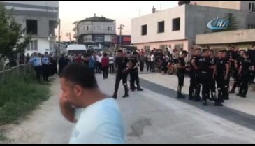 Bursa'da kaçan şüphelinin yakınları polise saldırdı