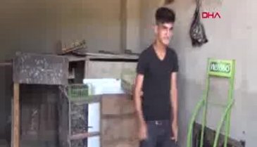 Bursalı Ömer hayata böyle tutundu! 2 yıldır çatıdan inmiyor...
