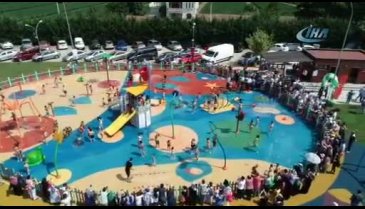 Bursa'nın ilk su oyunları parkı açıldı
