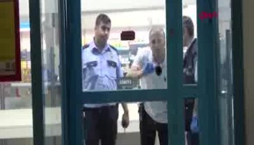 Aldığı peyniri iade etmek için döndü... Dehşeti yaşattı