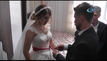 Bursa'da işkencelerle canından bezen damat çatıya çıktı