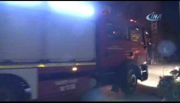 Bursa'da park halindeki otomobil alev alev yandı