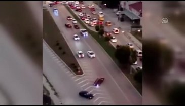 Skandal olay! Ambulansa yol vermek yerine drift yaptılar