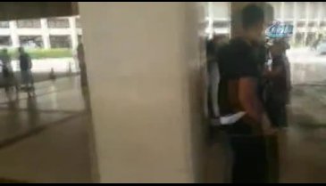 Hastane önünde kahreden görüntü