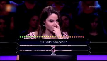 Çin Seddi sorusuna 2 joker kullandı!