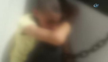 Cani babadan oğluna zincirli işkence