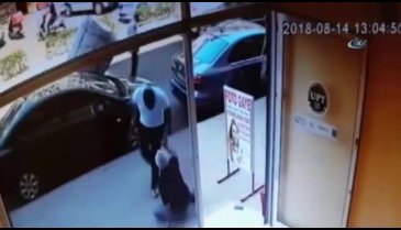 Kadıköy'de baltalı silahlı kavga