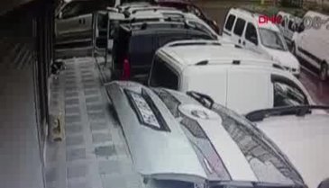 Yolcu otobüsü minibüse çarptı: 2 yaralı