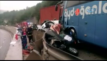 Bursa'da feci kaza: 1 ölü, çok sayıda yaralı
