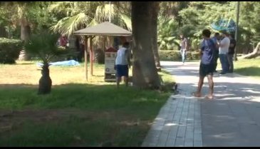 Parkta erkek cesedi bulundu