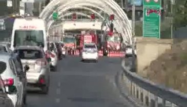 Tünel girişinde kaza! 3 gişe trafiğe kapatıldı