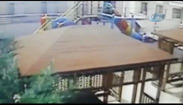 Korkunç olay! Çocuklar kurşun yağmuruna tutuldu