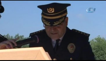 Polis okulu müdürü makam odasında intihar etti