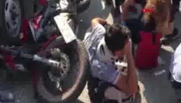 Bursa'da kazada yaralanan gencin oğlu olduğunu gören anne gözyaşlarına boğuldu