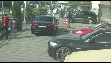 Lüks otelde akılalmaz olay! Aracını valeye verdikten sonra...