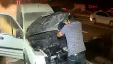 Bir anda alev aldı! Damacanalarla müdahale ettiler