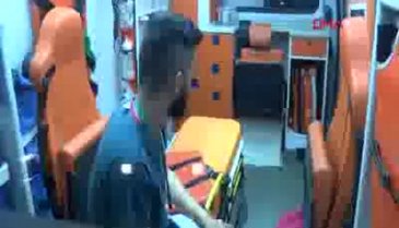 Sabaha karşı ilginç kaza... 7 metrede asılı kaldı!