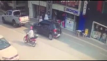 Bursa'da gelin arabalı ve kalaşnikoflu soygun girişiminin yeni görüntüleri ortaya çıktı