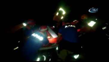 Bursa'da bataklığa saplanan yaşlı adam için seferber oldular