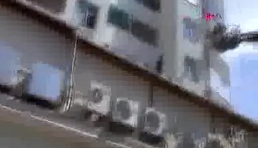 Binada yangın çıktı! Mahsur kalanlar var
