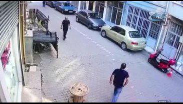 Bursa'da telefon dolandırıcısı 2 kişiye suçüstü