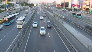 Polis tek tek durduruyor... İşte trafikte son durum