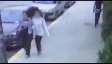 Sokak ortasında mastürbasyon yaptı!