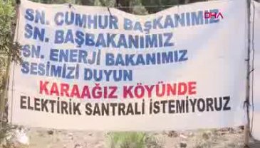 Bursa'da Kültür Varlıkları Kurulu'nun dikkatini çekmek için süpürgeli eylem
