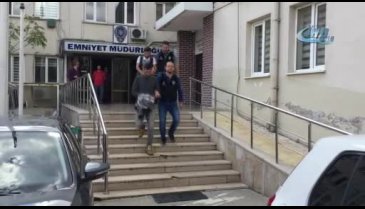 Bursa'da evin salonundan 'esrar havuzu' çıktı!